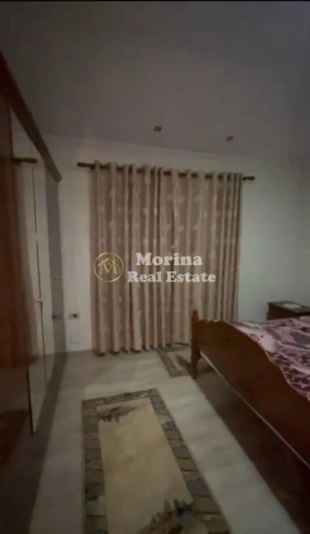 Tirane, jepet me qera apartament 2+1 Kati 3, 400 m² 400 € (Jordan Misja)