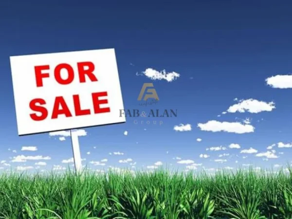 Tirane, shitet toke , 11.000 m² 550.000 € (Mushqeta)