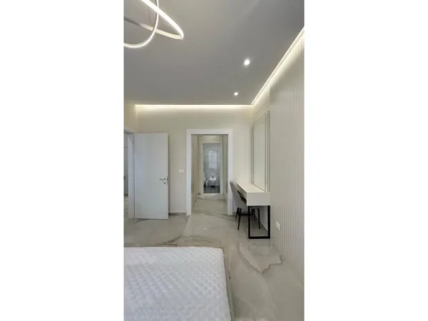 Tirane, jepet me qera apartament 2+1+Aneks+Ballkon Kati 17, 110 m² 1.200 € (Residena “Garden Building”)