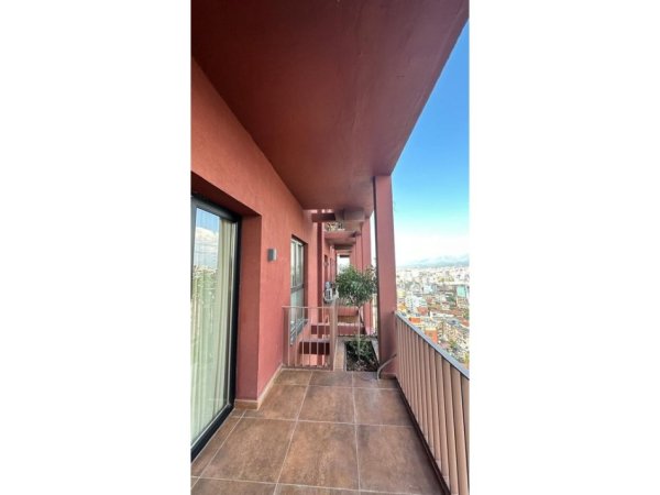 Tirane, jepet me qera apartament 2+1+Aneks+Ballkon Kati 17, 110 m² 1.200 € (Residena “Garden Building”)
