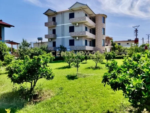 Tirane, jepet me qera Vile 3 Katshe Kati 4, 1.300 m² 1.100 € (Qtu)