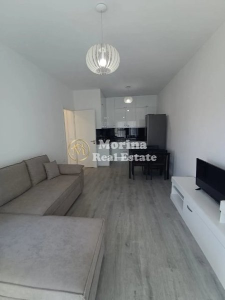 Tirane, jepet me qera apartament 1+1+Ballkon Kati 8, 62 m² 550 € (Rezidenca Erli- Porcelan)