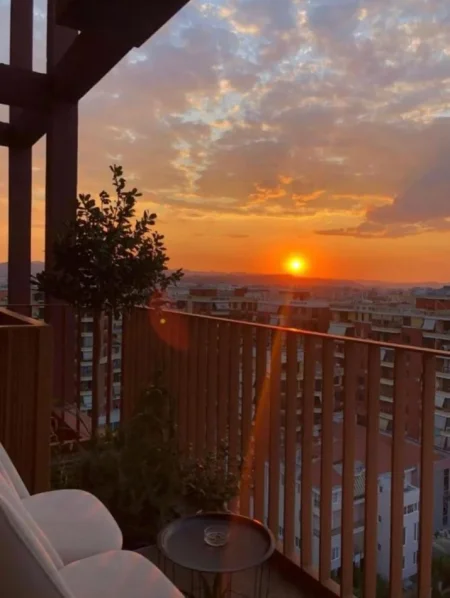 Tirane, shitet apartament 2+1+Ballkon Kati 11, 114 m² 350.000 € (Rruga E Kavajes)