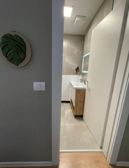 Tirane, shitet apartament 2+1+Ballkon Kati 11, 114 m² 350.000 € (Rruga E Kavajes)