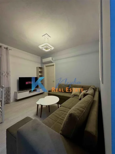 Tirane, jap me qera apartament 1+1+Ballkon Kati 4, 70 m² (Unaza e Re, Kompleksi River Residence)