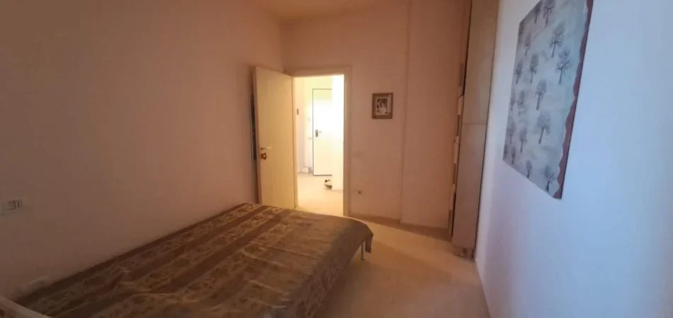 Tirane, shitet apartament 1+1+Ballkon Kati 7, 52 m² 68.000 € (Mezez)