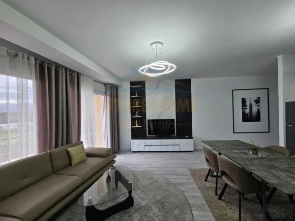 Tirane, shitet apartament 3+1 Kati 3, 127 m² 350.000 € (Liqeni i Thate)