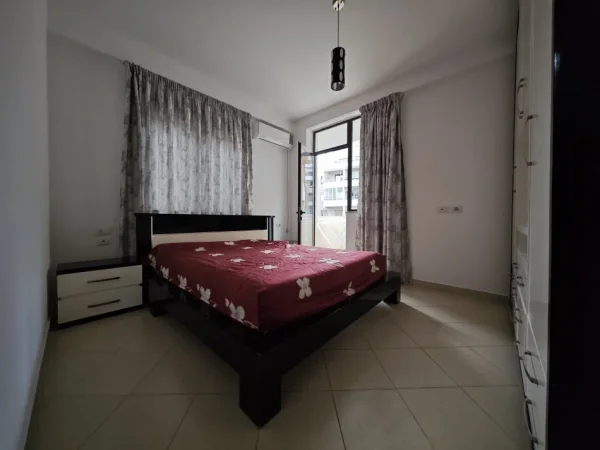 Tirane, shitet apartament 2+1+Ballkon Kati 4, 111 m² 135.000 € (Fresk)