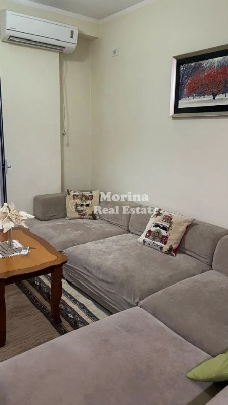 Tirane, jepet me qera apartament 1+1 Kati 3, 65 m² 350 € (Kinostudio)