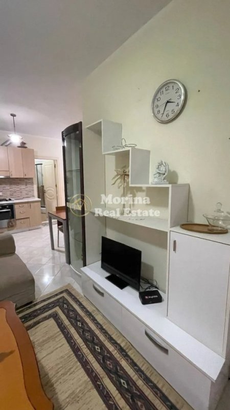 Tirane, jepet me qera apartament 1+1 Kati 3, 65 m² 350 € (Kinostudio)