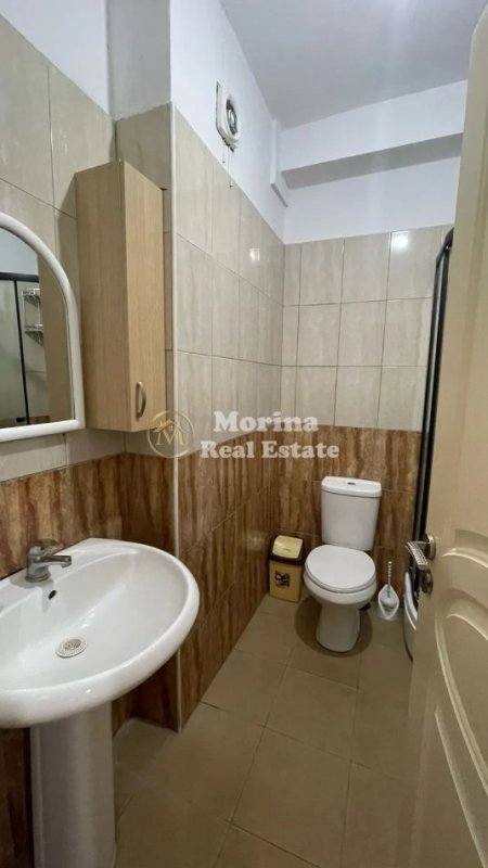 Tirane, jepet me qera apartament 1+1 Kati 3, 65 m² 350 € (Kinostudio)