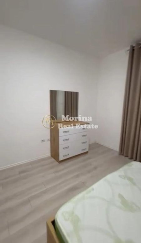 Tirane, jepet me qera apartament 1+1+Ballkon Kati 9, 65 m² 450 € (Yzberisht)