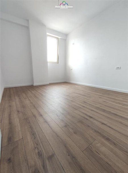 shitet-ose-nderrohet-me-21-apartament-11.jpeg