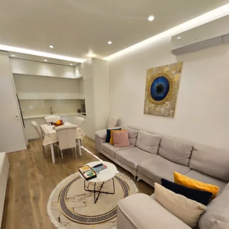 Tirane, shitet apartament 2+1 , 101 m² 300.000 € (Prane Kika 2)