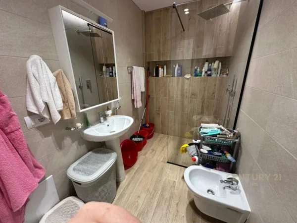 Tirane, shes apartament 2+1+Aneks+Ballkon Kati 2, 91 m² 200.000 € (Green City, Astir!)