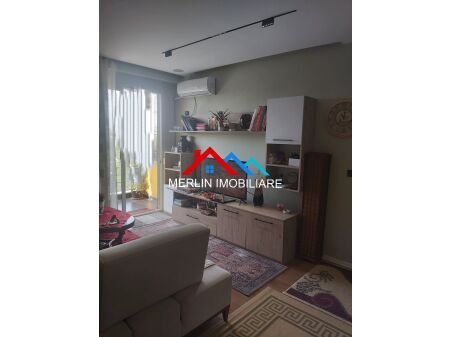 Durres, jepet me qera apartament 1+1+Ballkon Kati 5, 65 m² 450 € (RRUGA ALEKSANDER KONDA)