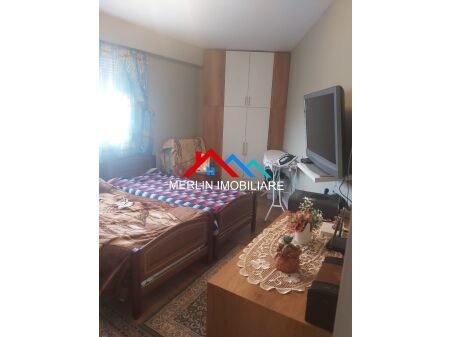 Durres, jepet me qera apartament 1+1+Ballkon Kati 5, 65 m² 450 € (RRUGA ALEKSANDER KONDA)