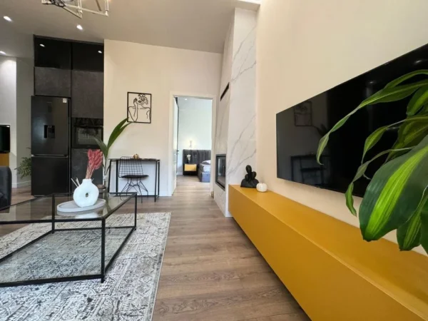 Tirane, jepet me qera apartament 1+1+Aneks+Ballkon Kati 6, 74 m² 600 € (Kodra e Diellit)