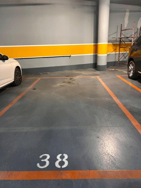 Tirane, jepet me qera apartament 1+1+Ballkon Kati 3, 78 m² 800 € (Kompleksi Delijorgji)
