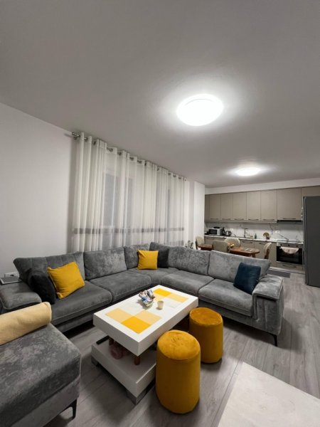 Tirane, jepet me qera apartament 2+1+Ballkon Kati 2, 103 m² 730 € (Trio Towers Residence, Don Bosko)