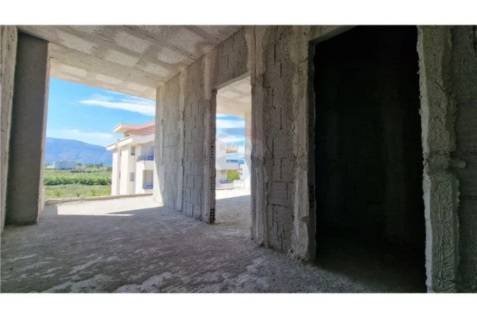 Radhime - Orikum, shitet apartament 1+1 Kati 3, 38 m² (Radhime)