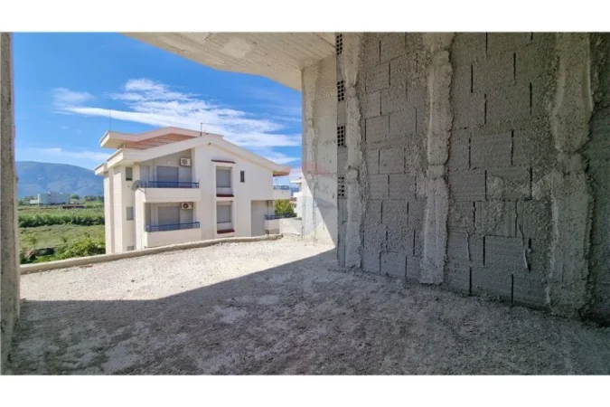 Radhime - Orikum, shitet apartament 1+1 Kati 3, 38 m² (Radhime)