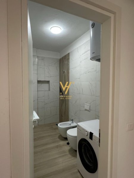 Tirane, jepet me qera apartament 1+1+Ballkon Kati 9, 73 m² 600 € (DON BOSKO)