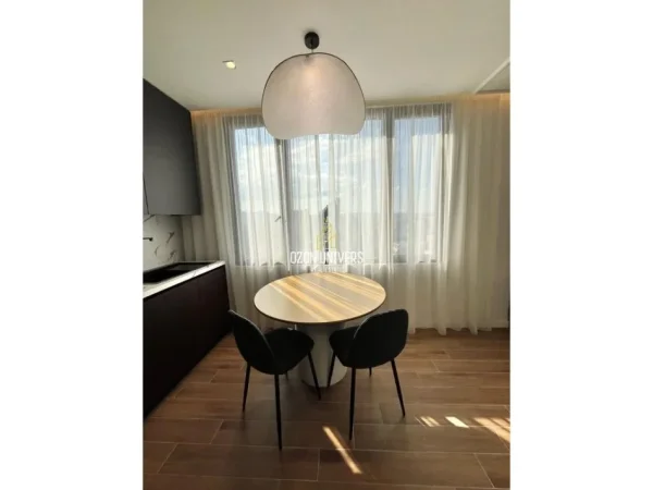 Tirane, jepet me qera apartament 1+1 Kati 12, 55 m² 1.000 € (Shallvaret prane Taiwan !)