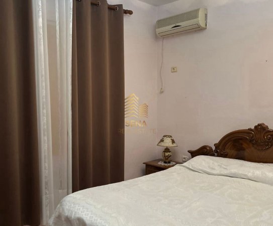 Tirane, jepet me qera shtepi Kati 1, 120 m² 450 € (Rruga Lord Bajroni)