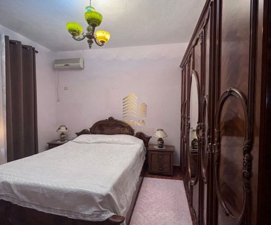 Tirane, jepet me qera shtepi Kati 1, 120 m² 450 € (Rruga Lord Bajroni)