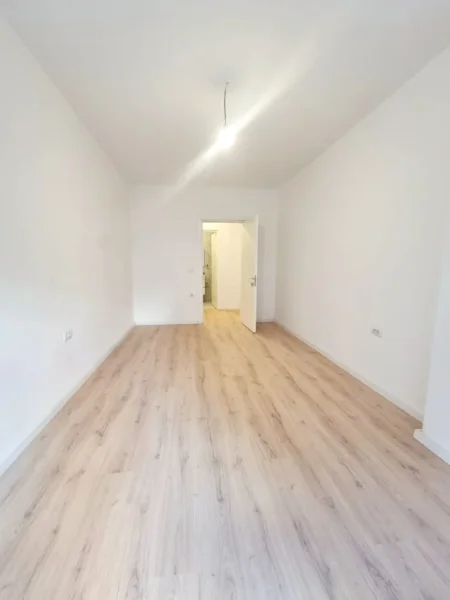 Tirane, shitet apartament 2+1 Kati 1, 129 m² 287.000 € (Kopshti zologjik)