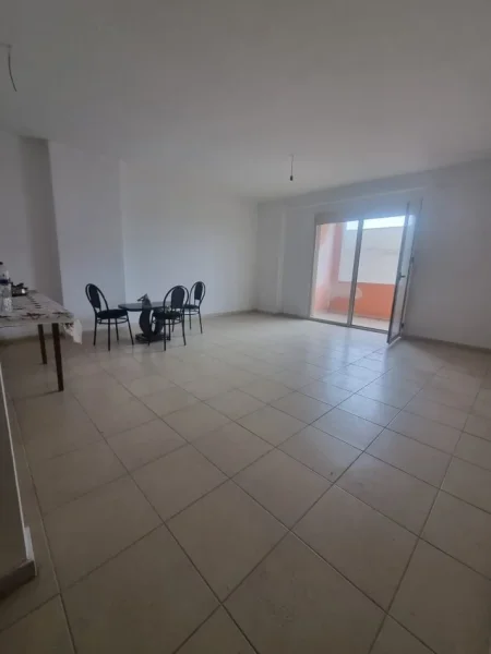 Durres, shitet apartament 3+1 , 133 m² 110.000 € (Durres prane tropikalit)