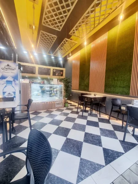 Tirane, shitet lokal Kati 0, 50 m² 250.000 € (Frederik shiroka)