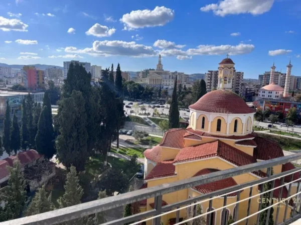 Fier, shitet apartament 2+1+Ballkon Kati 4, 105 m² 82.000 € (Kupola Fier)