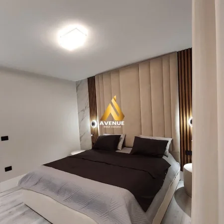 Tirane, jepet me qera apartament 2+1+Aneks+Ballkon Kati 6, 150 m² 2.000 € (vaso pasha)