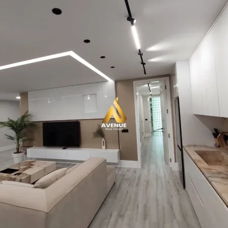 Tirane, jepet me qera apartament 2+1+Aneks+Ballkon Kati 6, 150 m² 2.000 € (vaso pasha)