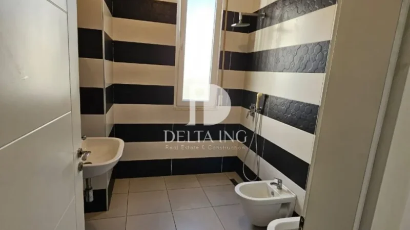 Tirane, jepet me qera apartament 2+1 Kati 3, 87 m² 450 € (Parku Ish Fusha Aviacionit)