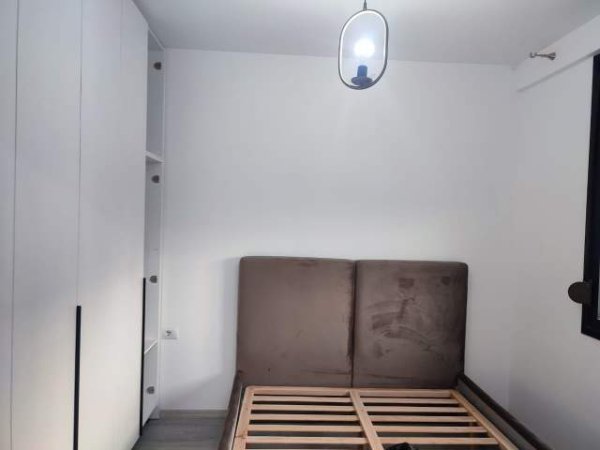 Tirane, jepet me qera apartament 1+1 Kati 1, 52 m² 350 Euro (Rruga "Konferenca Pezes")