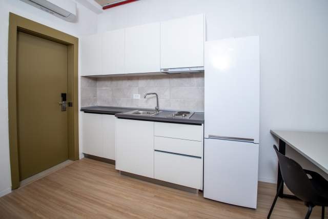 ApartHotel Folé jep me qera apartament 1+1 (40m2) 25 Euro (Rruga 29 Nentori Laprake)