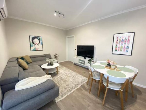 Tirane, jap me qera apartament 2+1+BLK 80 m² 500 Euro (Rruga Durresit)