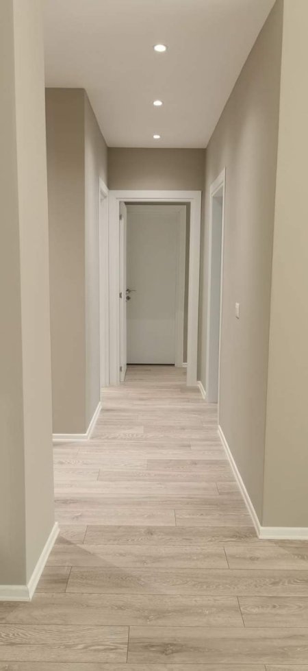 Tirane, jepet me qera apartament 2+1+BLK Kati 6, 95 m² 450 Euro (Kongrersi Manastirit)