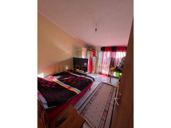 Tirane, shitet apartament 2+1+BLK Kati 5, 95 m² 85.000 Euro (Rruga Rrapo Hekali)