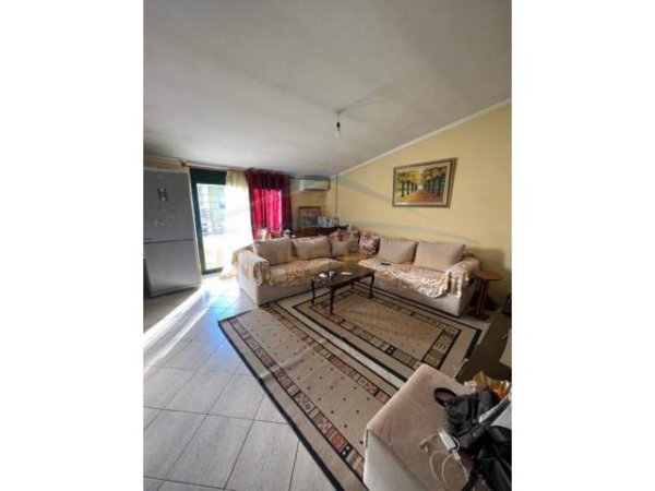 Tirane, shitet apartament 2+1+BLK Kati 5, 95 m² 85.000 Euro (Rruga Rrapo Hekali)