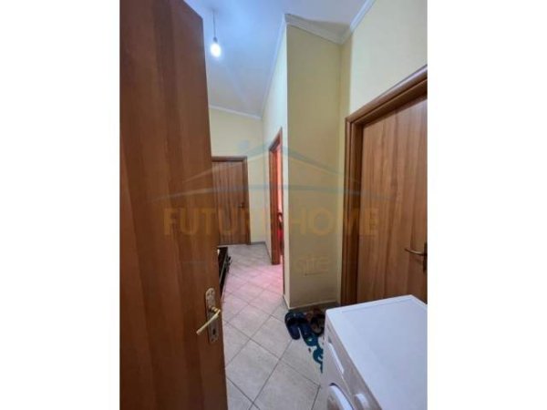 Tirane, shitet apartament 2+1+BLK Kati 5, 95 m² 85.000 Euro (Rruga Rrapo Hekali)