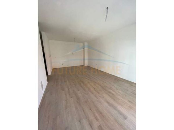 Tirane, shitet apartament 2+1+BLK Kati 1, 107 m² 149.000 Euro