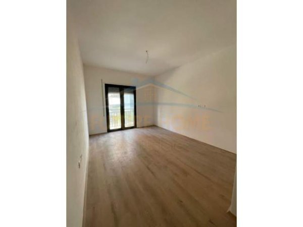 Tirane, shitet apartament 2+1+BLK Kati 1, 107 m² 149.000 Euro