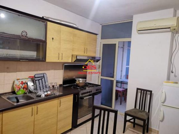 Tirane, shitet apartament 2+1+BLK Kati 1, 70 m² 74.000 Euro (bulevardi migjeni)