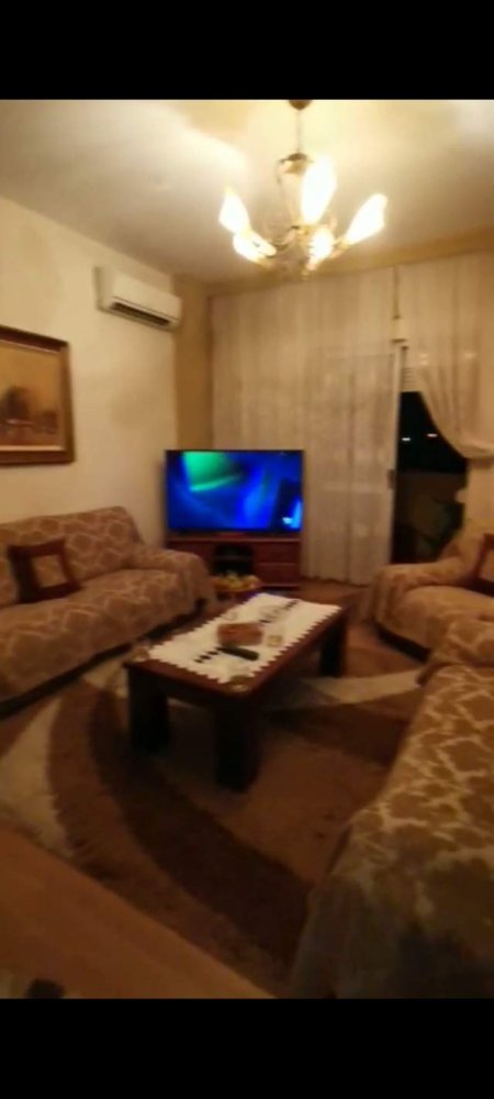 Tirane, shes apartament 2+1 Kati 4, 101 m² 120.000 Euro (Laprake)