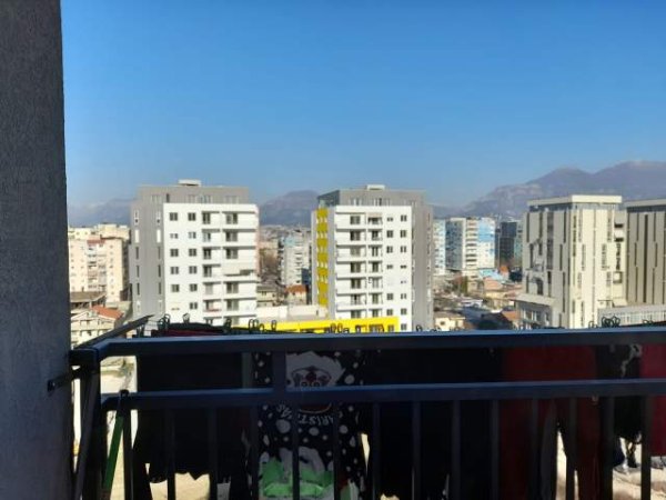 Tirane, jepet me qera apartament 1+1+BLK Kati 9, 50 m² 300 Euro