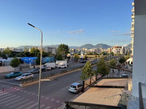Tirane, shes apartament 2+1+BLK Kati 6, 127 m² 119.000 Euro (Bulevardi Migjeni)